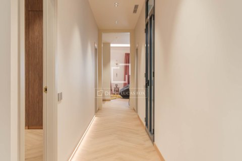 Huoneisto myytävänä Barcelona, Espanja, 3 makuuhuonetta, 149 m2 No. 161355 - kuva 21