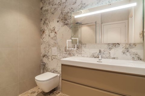 Huoneisto myytävänä Barcelona, Espanja, 3 makuuhuonetta, 149 m2 No. 161355 - kuva 17