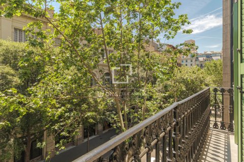Huoneisto myytävänä Barcelona, Espanja, 3 makuuhuonetta, 149 m2 No. 161355 - kuva 23