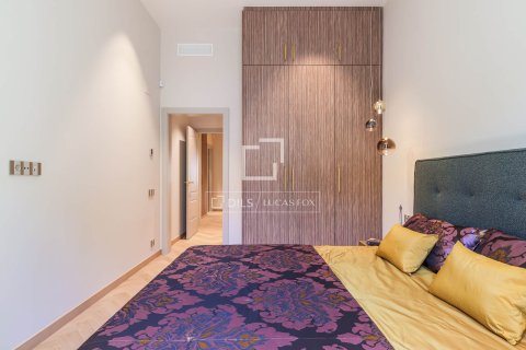 Huoneisto myytävänä Barcelona, Espanja, 3 makuuhuonetta, 149 m2 No. 161355 - kuva 16
