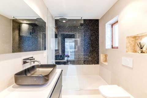 Villa for sale in Sitges, Barcelona, Spain 4 bedrooms, 207 sq.m. No. 161353 - photo 14