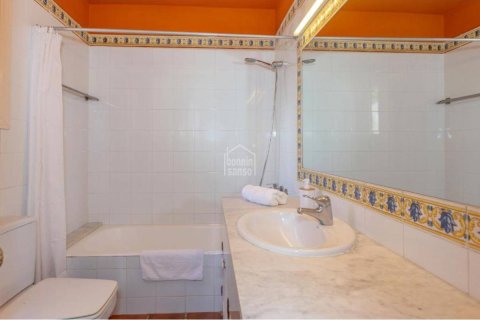 Продажа квартиры в Сьютаделья-де-Менорка, Менорка, Испания 1 спальня, 59м2 №164440 - фото 4