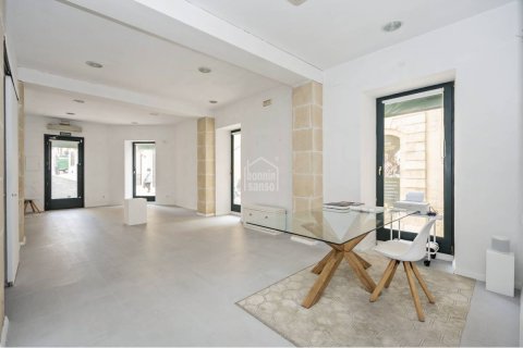 Proprietà commerciale a Mahon, Menorca, Spagna 1 camera da letto, 187 mq. N° 164438