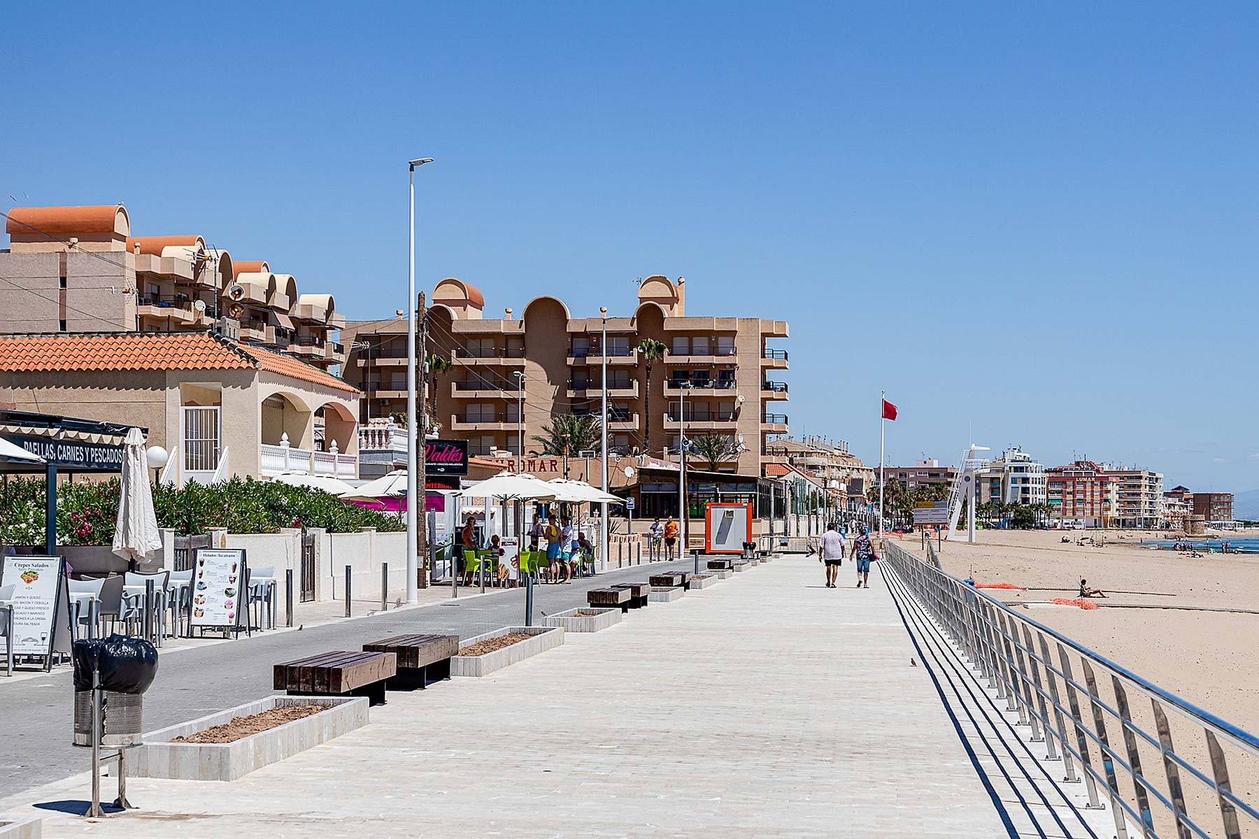 Apartment in Torrevieja, Alicante, Spain 2 bedrooms, 66 sq.m. No. 76909