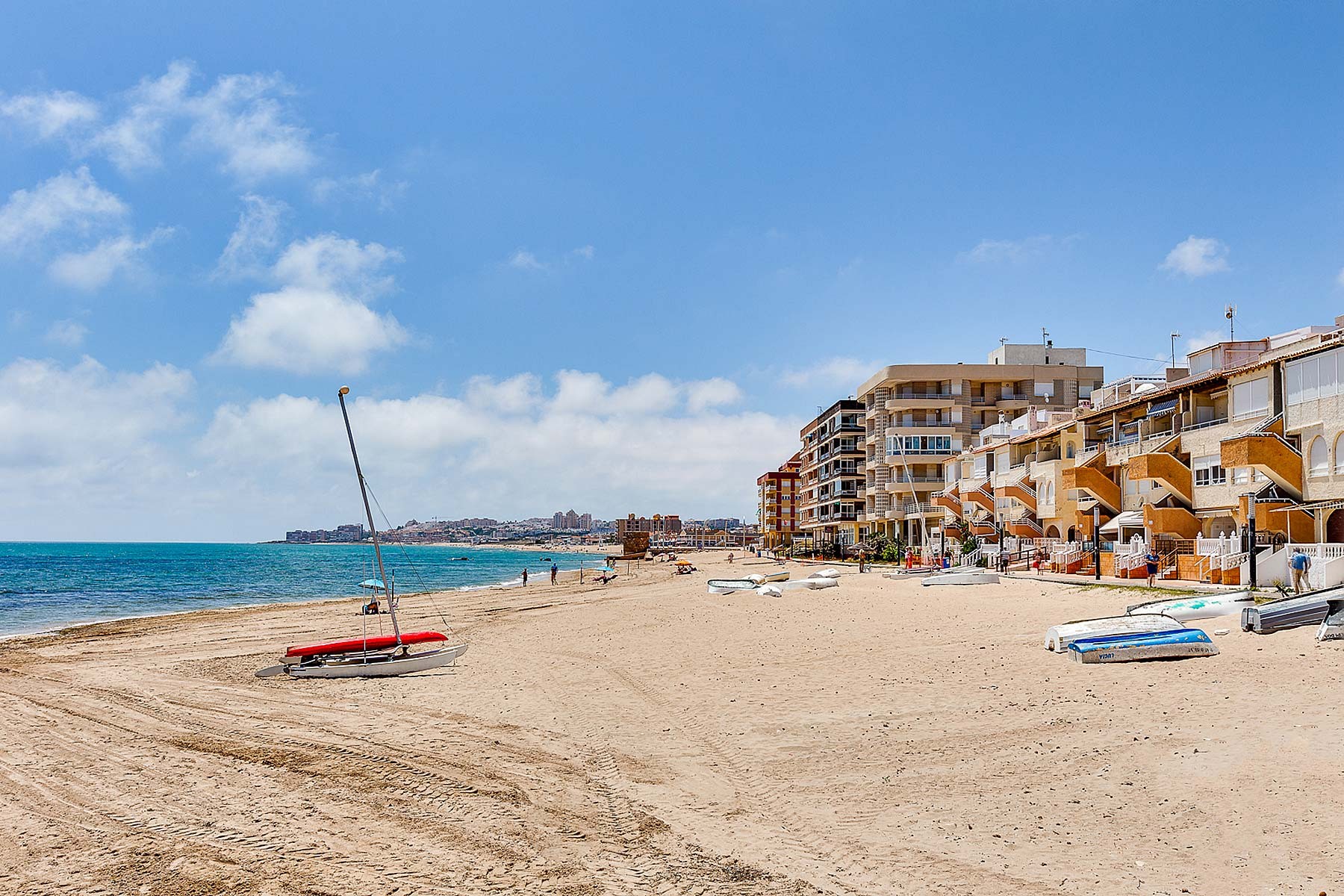 Apartment in Torrevieja, Alicante, Spain 2 bedrooms, 66 sq.m. No. 76909