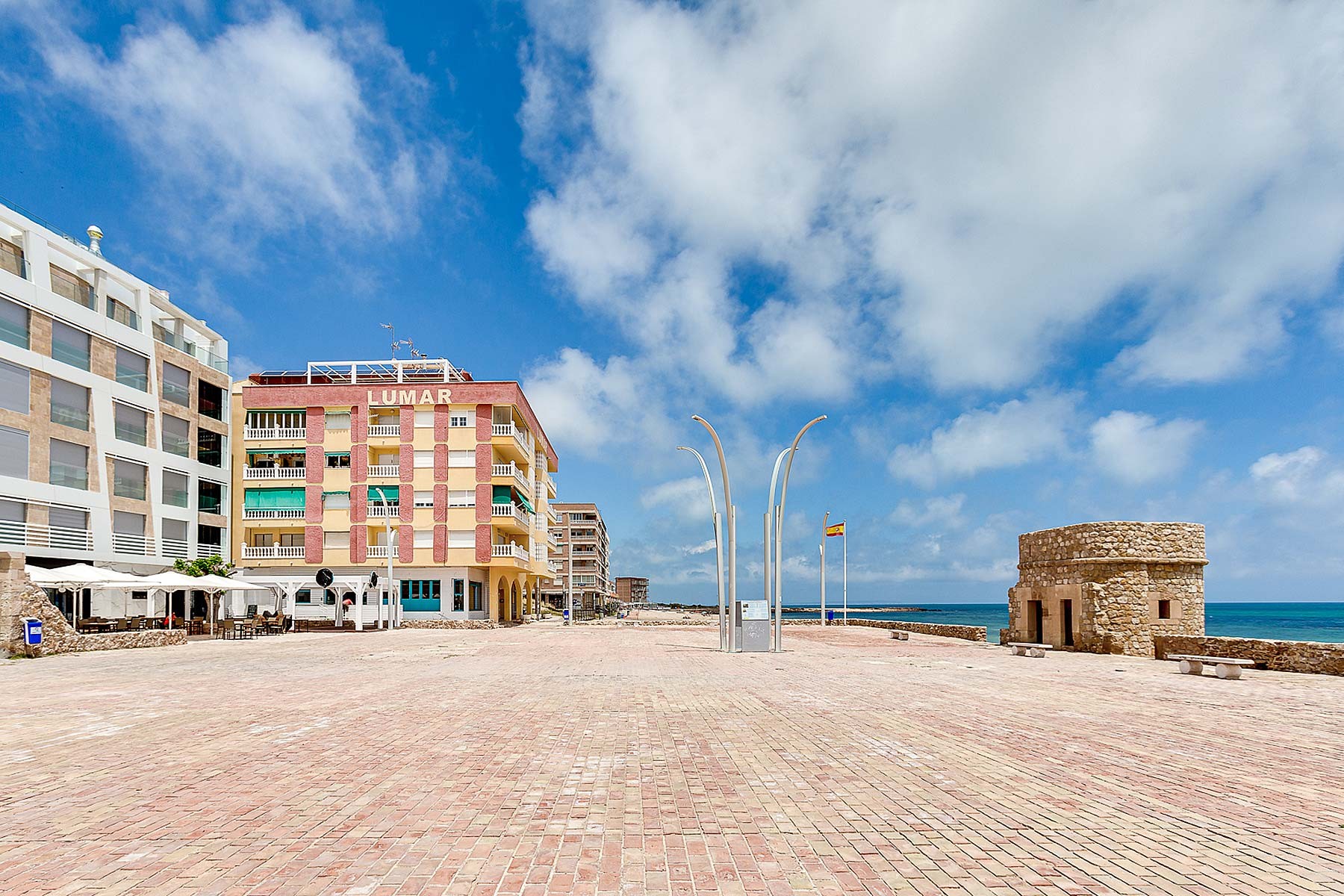 Apartment in Torrevieja, Alicante, Spain 2 bedrooms, 66 sq.m. No. 76909