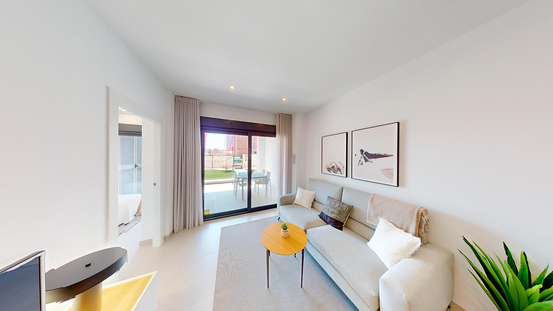 Apartment in Torrevieja, Alicante, Spain 2 bedrooms, 66 sq.m. No. 76909