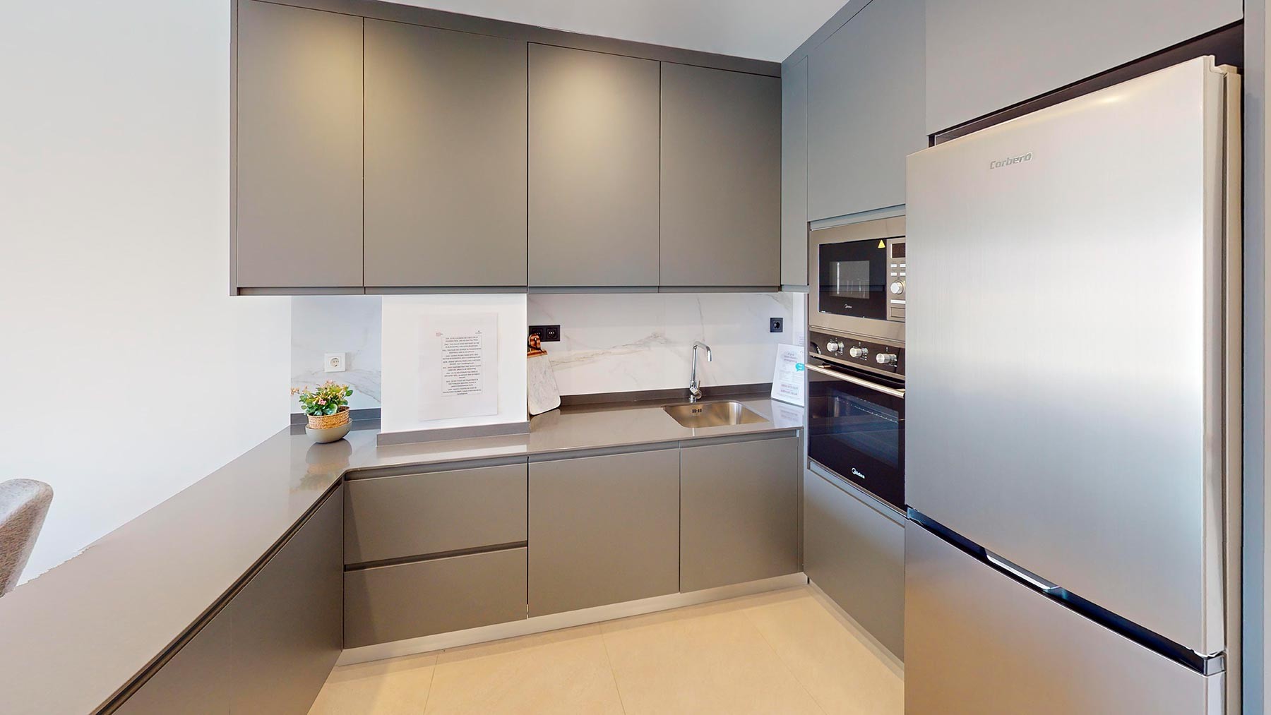 Apartment in Torrevieja, Alicante, Spain 2 bedrooms, 66 sq.m. No. 76909