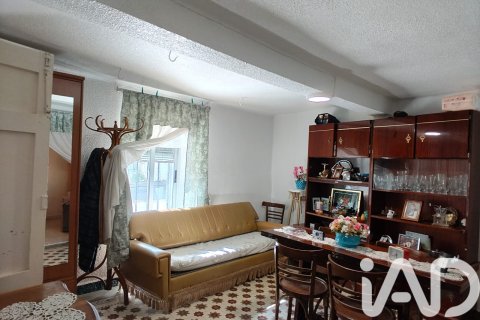 Villa for sale in Vitigudino, Salamanca, Spain 3 bedrooms, 177 sq.m. No. 185192 - photo 3