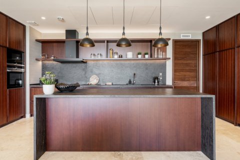Продажа квартиры Касарес, Ла-Корунья, Испания 3 спальни, 231м2 №108310 - фото 11