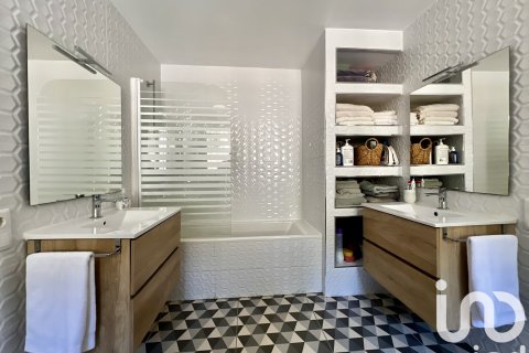 Lägenhet till salu i Sant Andreu de Llavaneres, Barcelona, Spanien 5 sovrum, 583 kvm. Nr. 153540 - foto 24