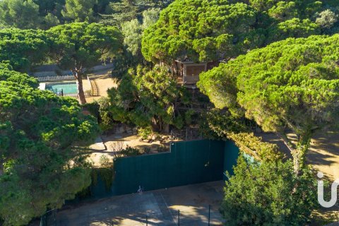 Lägenhet till salu i Sant Andreu de Llavaneres, Barcelona, Spanien 5 sovrum, 583 kvm. Nr. 153540 - foto 5