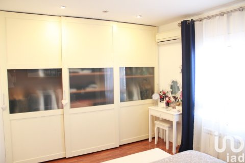 Apartament w Mataro, Barcelona, Hiszpania 4 sypialnie, 210 mkw. nr 153545 – zdjęcie 16
