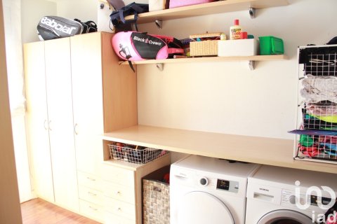 Apartament w Mataro, Barcelona, Hiszpania 4 sypialnie, 210 mkw. nr 153545 – zdjęcie 24