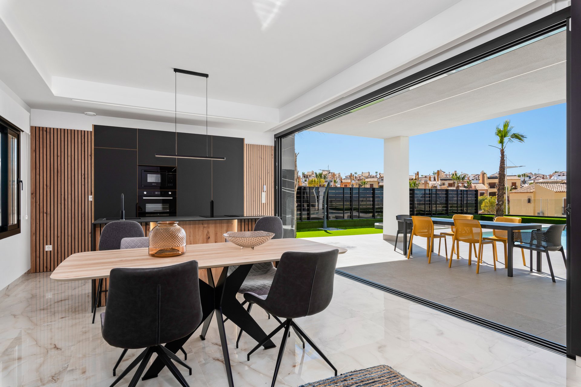 Villa a Alicante, Spagna 3 camere da letto, 168 mq. N° 151276