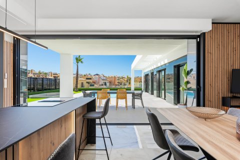 Villa for sale in Alicante, Spain 3 bedrooms, 168 sq.m. No. 151276 - photo 18