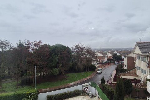 Casa adosada en venta en Cabrerizos, Salamanca, España 5 dormitorios, 330 m2 No. 188458 - foto 10