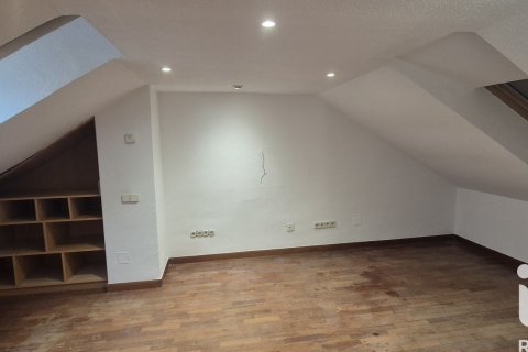 Casa adosada en venta en Cabrerizos, Salamanca, España 5 dormitorios, 330 m2 No. 188458 - foto 24