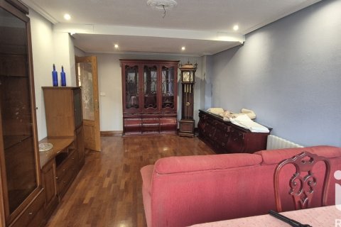 Casa adosada en venta en Cabrerizos, Salamanca, España 5 dormitorios, 330 m2 No. 188458 - foto 9