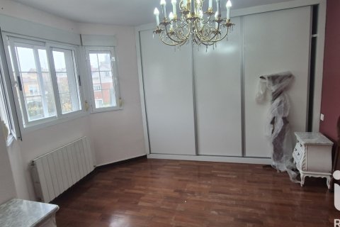 Casa adosada en venta en Cabrerizos, Salamanca, España 5 dormitorios, 330 m2 No. 188458 - foto 16