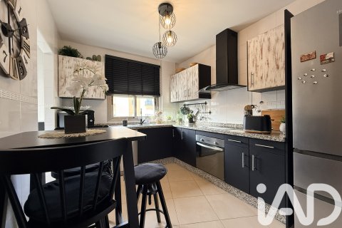 Townhouse for sale in Lepe, Huelva, Spain 4 bedrooms, 215 sq.m. No. 188457 - photo 10