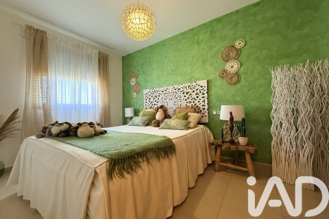 Townhouse for sale in Lepe, Huelva, Spain 4 bedrooms, 215 sq.m. No. 188457 - photo 30