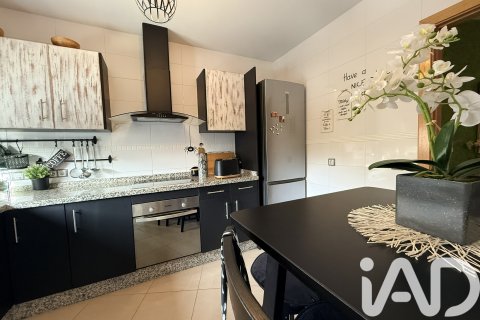 Townhouse for sale in Lepe, Huelva, Spain 4 bedrooms, 215 sq.m. No. 188457 - photo 12