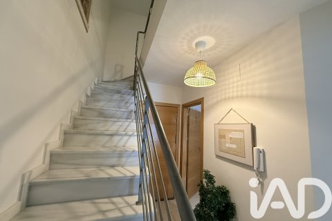Townhouse for sale in Lepe, Huelva, Spain 4 bedrooms, 215 sq.m. No. 188457 - photo 23