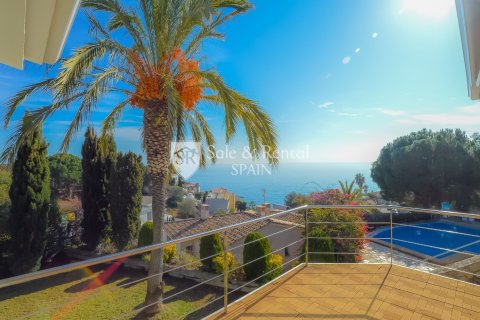 Hus till salu i Lloret de Mar, Girona, Spanien 5 sovrum, 310 kvm. Nr. 166480 - foto 8