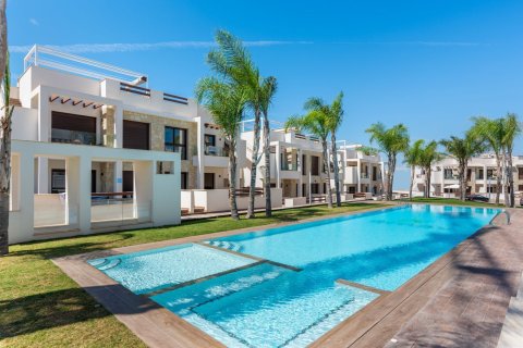 House in Torrevieja, Alicante, Spain 2 bedrooms, 63.03 sq.m. No. 190757