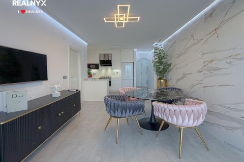 Penthouse for sale in Torrevieja, Alicante, Spain 1 bedroom, 45 sq.m. No. 194794 - photo 6