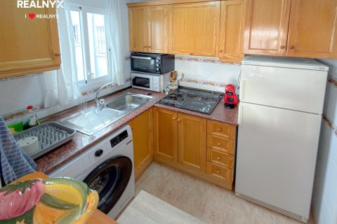 Huoneisto myytävänä Torrevieja, Alicante, Espanja, 2 makuuhuonetta, 63 m2 No. 194793 - kuva 15