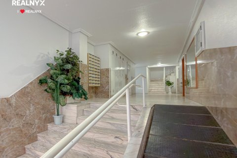 Huoneisto myytävänä Torrevieja, Alicante, Espanja, 2 makuuhuonetta, 63 m2 No. 194793 - kuva 5