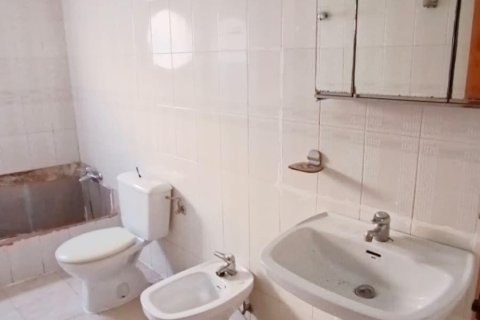 Bungalow for sale in Torrevieja, Alicante, Spain 2 bedrooms, 75 sq.m. No. 194789 - photo 7