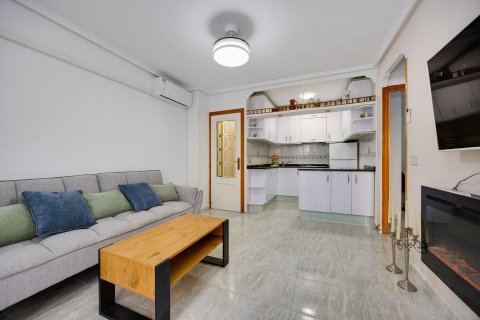 Huoneisto myytävänä Torrevieja, Alicante, Espanja, 2 makuuhuonetta, 55 m2 No. 194791 - kuva 22