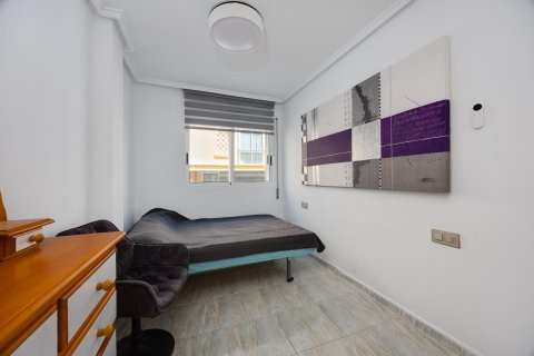 Huoneisto myytävänä Torrevieja, Alicante, Espanja, 2 makuuhuonetta, 55 m2 No. 194791 - kuva 5