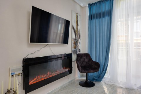 Huoneisto myytävänä Torrevieja, Alicante, Espanja, 2 makuuhuonetta, 55 m2 No. 194791 - kuva 20
