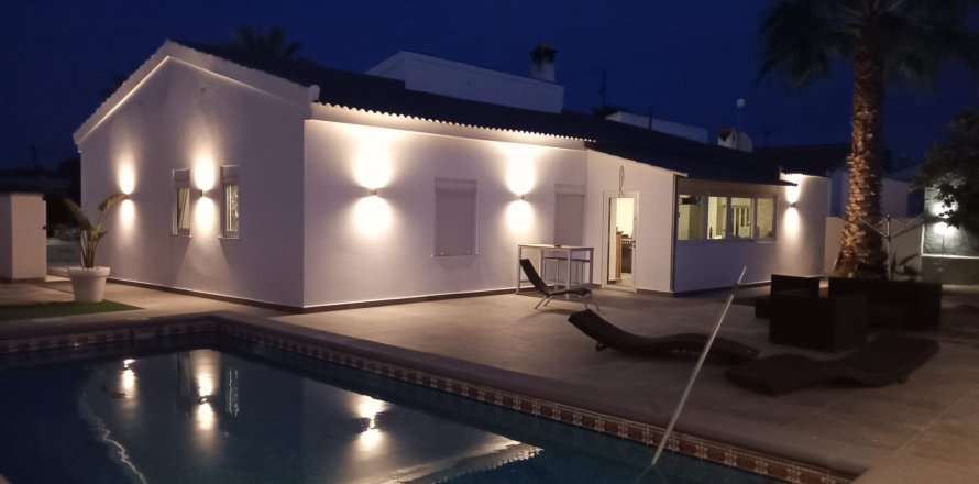 Willa w Cabo Roig, Alicante, Hiszpania 4 sypialnie, 174 mkw. nr 196828