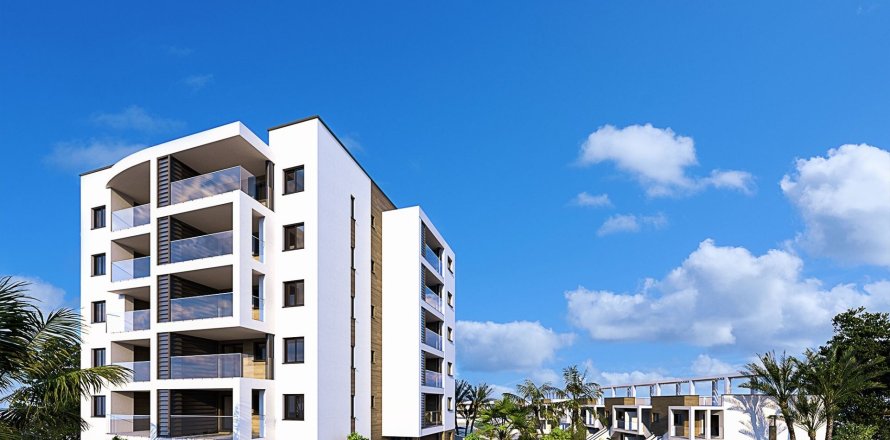 Apartment in Pilar de la Horadada, Alicante, Spain 3 bedrooms, 106 sq.m. No. 187044