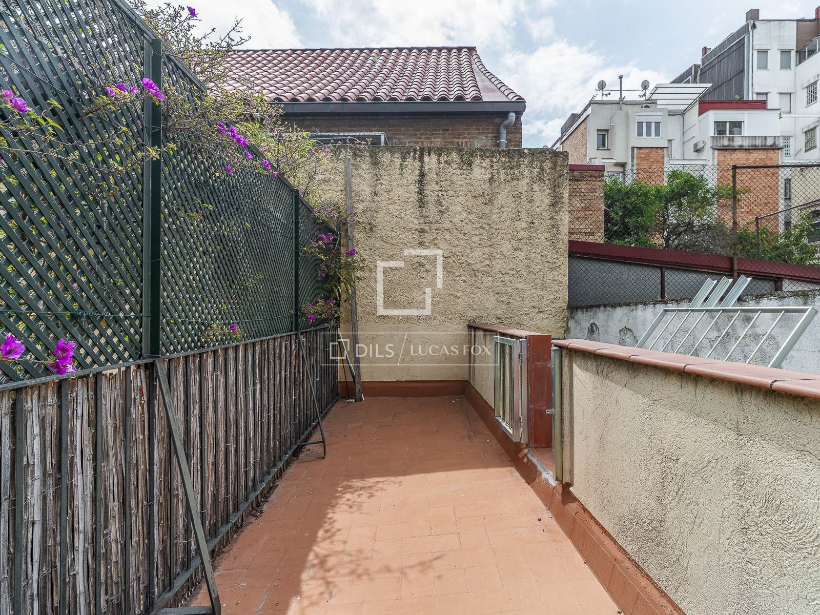Квартира в Барселона, Испания 2 спальни, 218м2 №161430