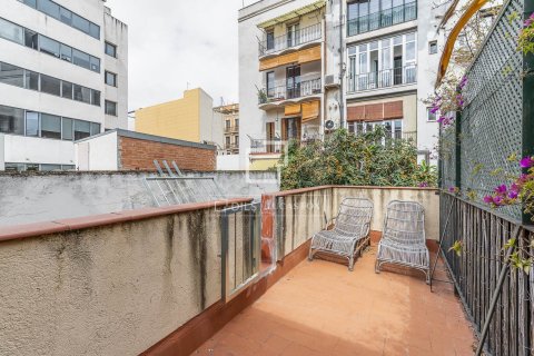 Lägenhet till salu i Barcelona, Spanien 2 sovrum, 218 kvm. Nr. 161430 - foto 27