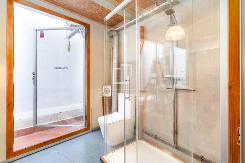 Apartment for sale in Barcelona, Spain 1 bedroom, 218 sq.m. No. 161430 - photo 28