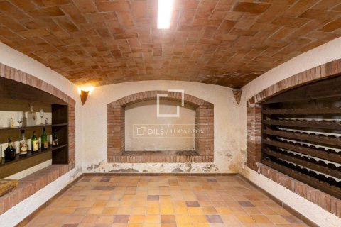 Huvila myytävänä Alella, Barcelona, Espanja, 5 makuuhuonetta, 513 m2 No. 161427 - kuva 28