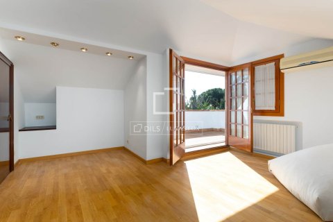 Huvila myytävänä Alella, Barcelona, Espanja, 5 makuuhuonetta, 513 m2 No. 161427 - kuva 25