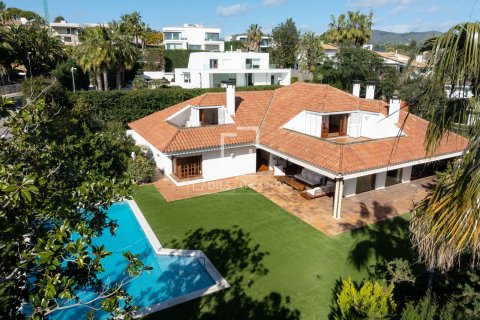 Huvila myytävänä Alella, Barcelona, Espanja, 5 makuuhuonetta, 513 m2 No. 161427 - kuva 6