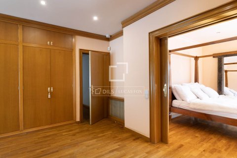 Huvila myytävänä Alella, Barcelona, Espanja, 5 makuuhuonetta, 513 m2 No. 161427 - kuva 21