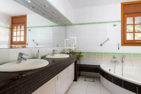 Huvila myytävänä Alella, Barcelona, Espanja, 5 makuuhuonetta, 513 m2 No. 161427 - kuva 23