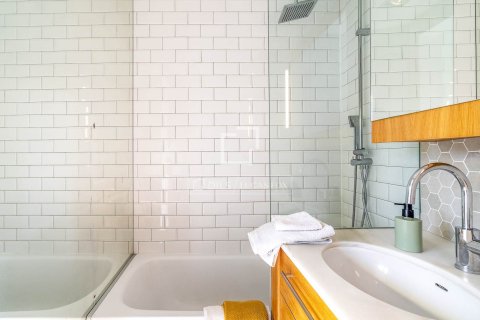 Apartment for sale in Barcelona, Spain 1 bedroom, 59 sq.m. No. 161431 - photo 26