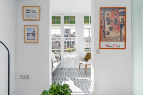 Apartment for sale in Barcelona, Spain 1 bedroom, 59 sq.m. No. 161431 - photo 6