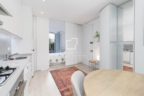 Apartment for sale in Barcelona, Spain 1 bedroom, 59 sq.m. No. 161431 - photo 12